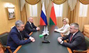 Губернатор Брянщины встретился с представителями делегации Гомельской области