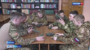 В Брянской области ученик Клинцовской гимназии создал военно-спортивный клуб «327»