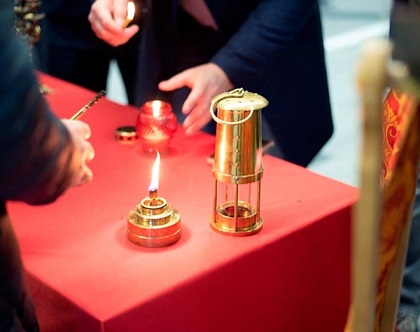 В Пасхальную ночь в Брянск доставят Благодатный огонь из Иерусалима