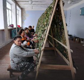 Роговские волонтеры: «Помогаем  тем, кто нас защищает»