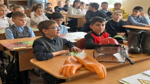 Энергетики «Россети Центр» подвели итоги месячника по профилактике детского электротравматизма в школах Брянской области