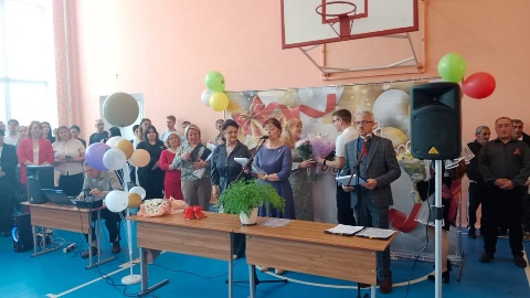 В Злынковской средней школе №1 прозвенел последний звонок