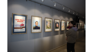 В Брянской ДШИ №1 выставку портретов посвятили участникам СВО