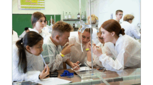 Трое брянских школьников вышли в финал Всероссийской олимпиады по фармацевтике