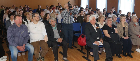 Злынковская литературно-музыкальная гостиная: дань памяти героям Великой Отечественной войны