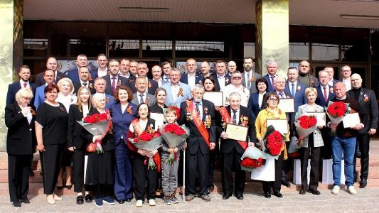 Торжественное вручение регалий Почётного гражданина города Брянска ветеранам ВОВ