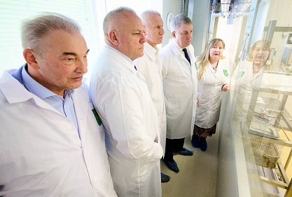 Депутаты Госдумы посетили брянскую производственную площадку ФГУП «Эндофарм»
