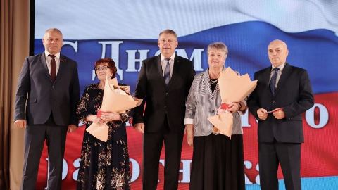 Труд работников и руководства социального приюта для детей Брянской района отмечен наградами