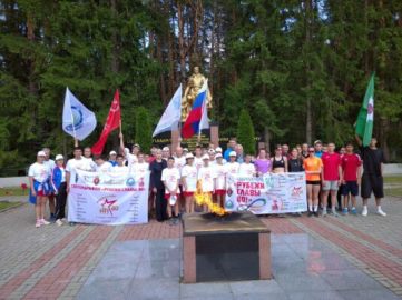 Дятьково Брянщины встречал участников историко-патриотического детско-юношеского легкоатлетического сверхмарафона