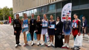 Брянские фигуристки вернулись с медалями с соревнований в Москве