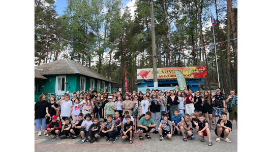 Лагерь «Огонёк» встречает детей из Брянки