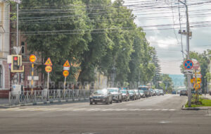В Брянске до пяти полос расширили улицу Горького у Семёновского сквера
