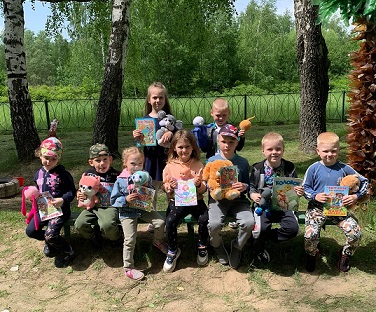 В сельской библиотеке с. Спиридонова Буда провели для детей игровую программу