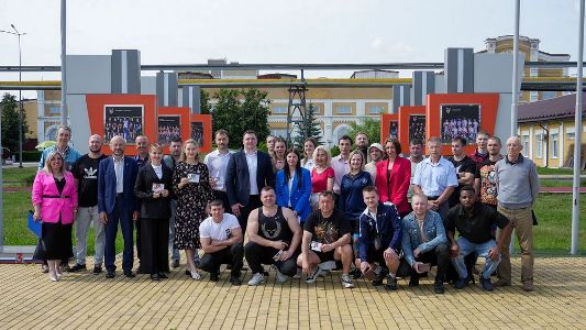 В честь Дня России на Брянском машиностроительном заводе прошел спортивный фестиваль ГТО