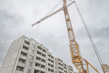 В Брянске на Московском проспекте продолжается строительство жилого дома