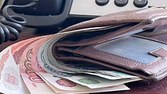 В Брянской области более 7,5 тысяч медиков получают специальную социальную выплату