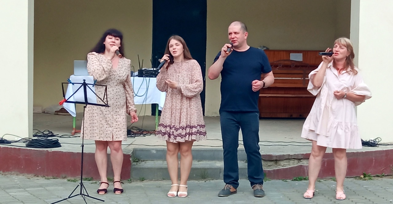 В Злынке прошел концерт, посвященный Дню семьи, любви и верности