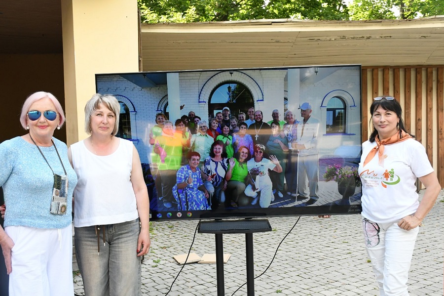 Злынковские волонтеры участвовали  в проекте « Народный дом Кино»