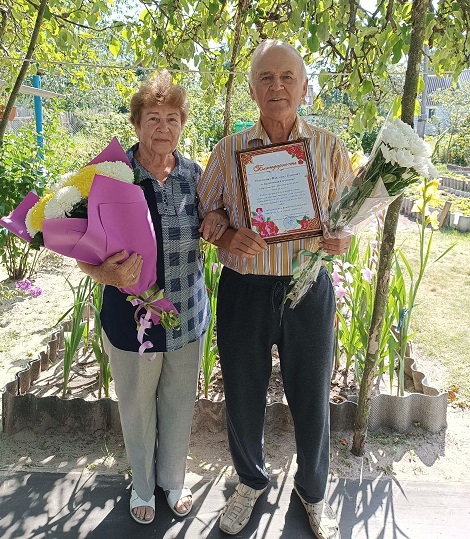 Супруги Грибановы из Вышкова отметили изумрудную свадьбу