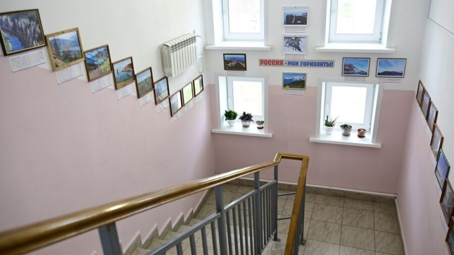 История Трубчевской гимназии Брянской области связана с легендарным изобретателем Калашниковым