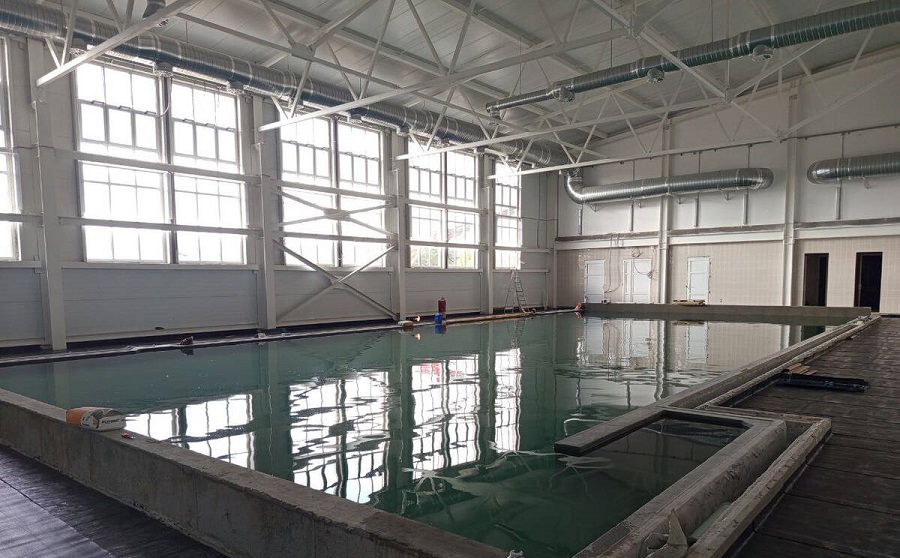 В Клетне Брянской области продолжается строительство спортивного комплекса с бассейном