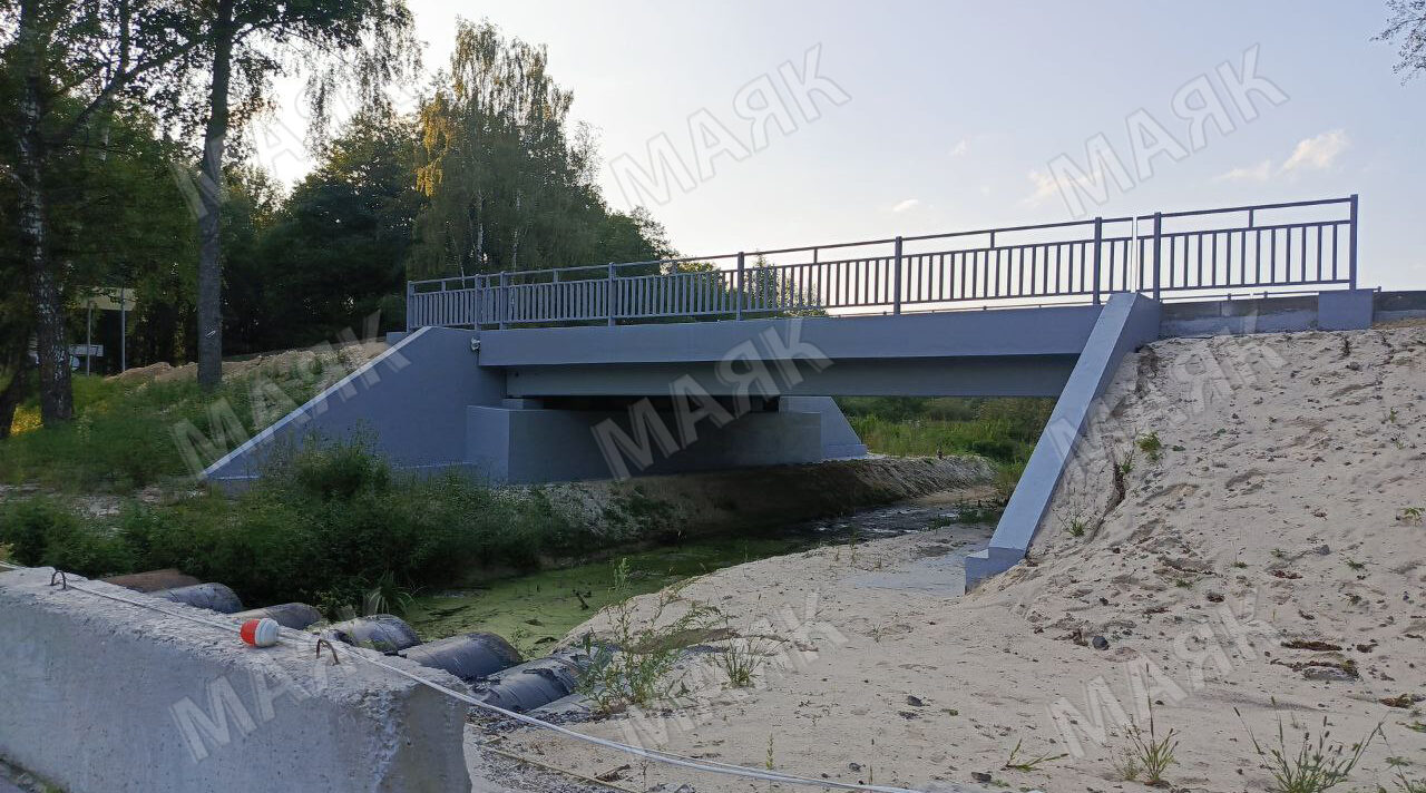 В Новозыбковском округе Брянщины ремонтируют мост у села Журавка