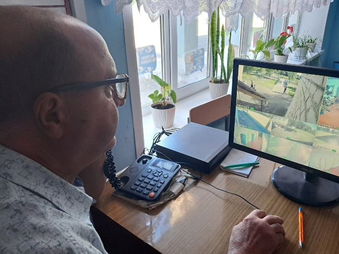 В Малощербиничской ООШ Злынковского района  прошли учения  по антитеррористической защищенности