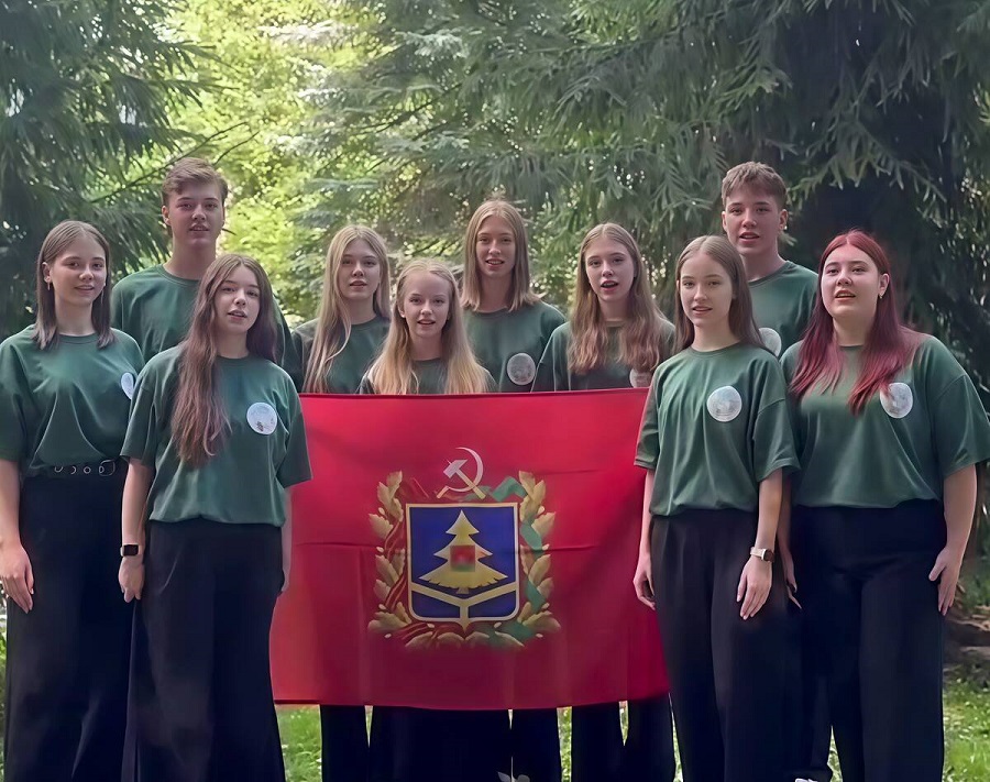 Брянские школьники в финале экологического форума: проект «ЭкоСнежка» представлен на суд жюри