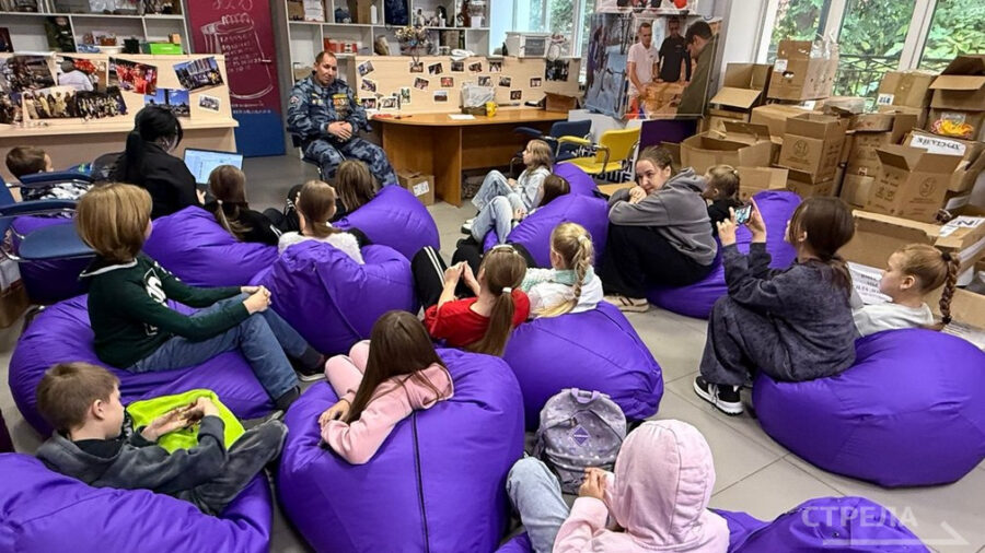 Брянские Первые встретились с ветераном СВО и спортсменом Владимиром Клевцовым