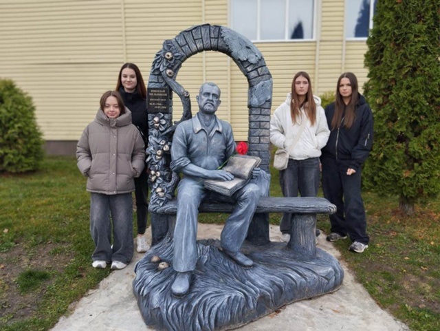 Для  злынковских школьников учащихся провели  краеведческий час