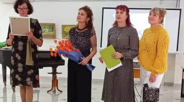 Злынковчане торжественно поздравили своих друзей с юбилеем