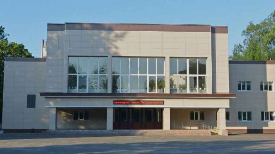 В Брянске в Детской школе искусств имени Николаевой открылась выставка «Художественные династии Брянска»