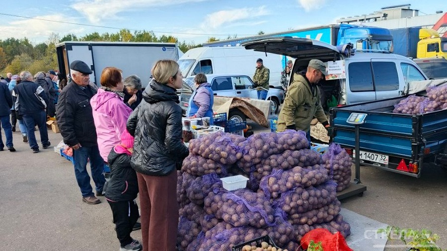 Брянцы активно посещают сельскохозяйственные ярмарки выходного дня
