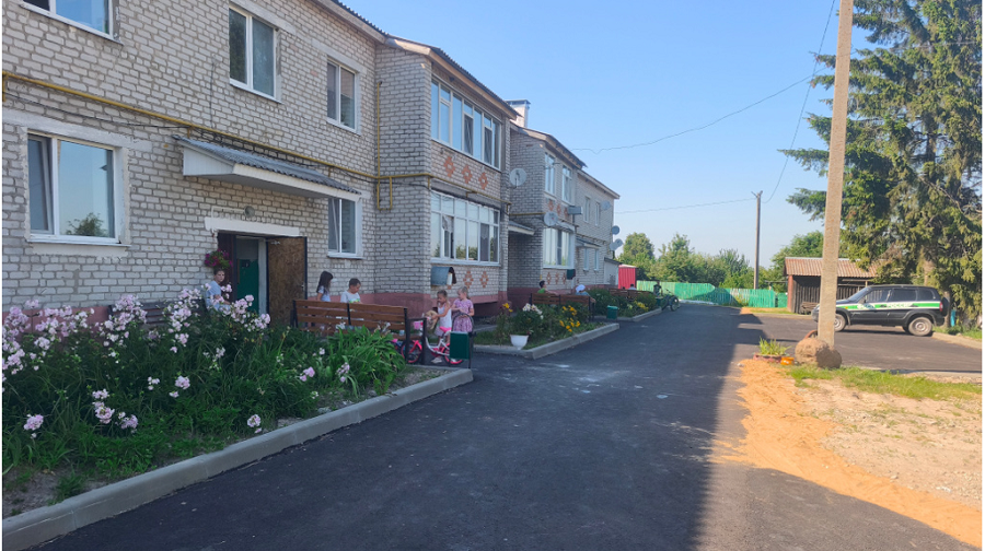 В Мглине благоустроили три двора по нацпроекту