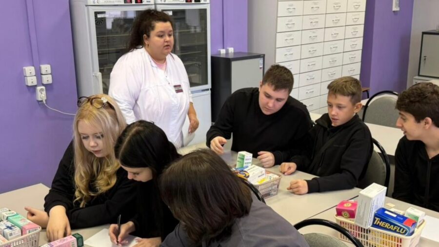 В Брянской области школьники выбирают профессию через практические пробы