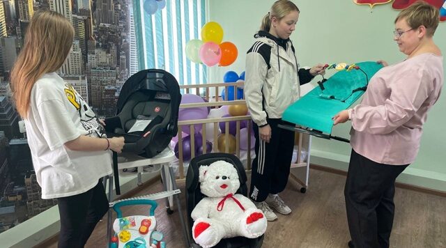 В Злынковском КЦСОН работает пункт проката вещей для семейных пар