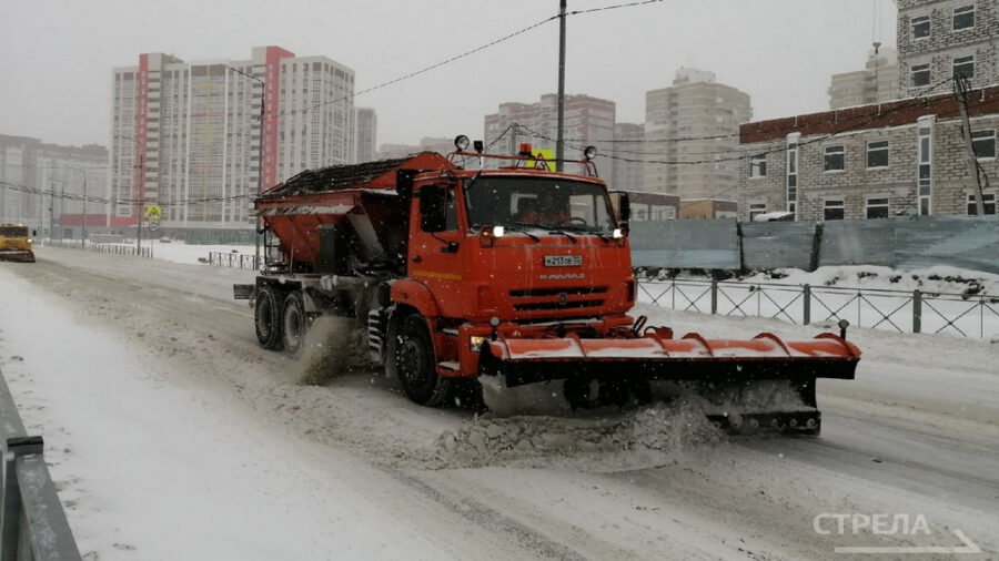 Для обработки брянских автомагистралей заготовят 182 тыс. тонн противогололедных материалов