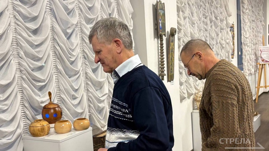 В Брянске открылась выставка  народных мастеров «Традиции храним и умножаем»