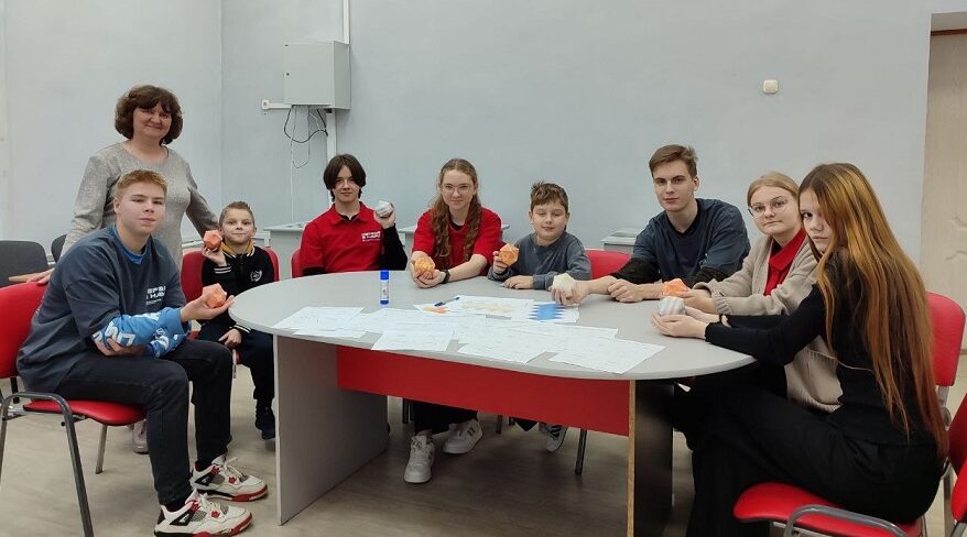 В Злынковской СОШ продолжает работу научный Клуб Первых «Эврика!»