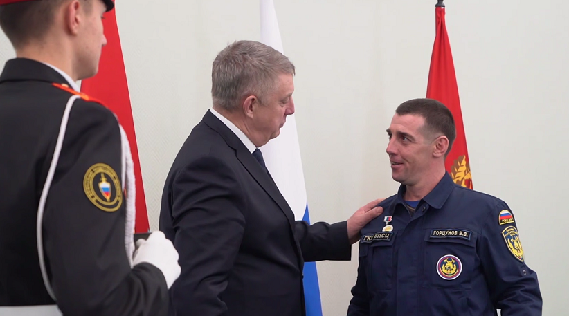 С Днем спасателя  губернатор поздравил отделения Брянской области