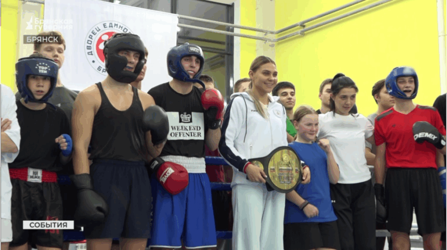 Брянская спортсменка одержала первую победу на чемпионате России по боксу