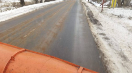 В Брянской области продолжается расчистка дорог