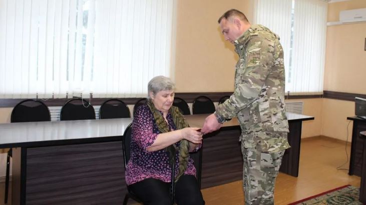 На Брянщине в Суземском районе передали орден Мужества матери героя