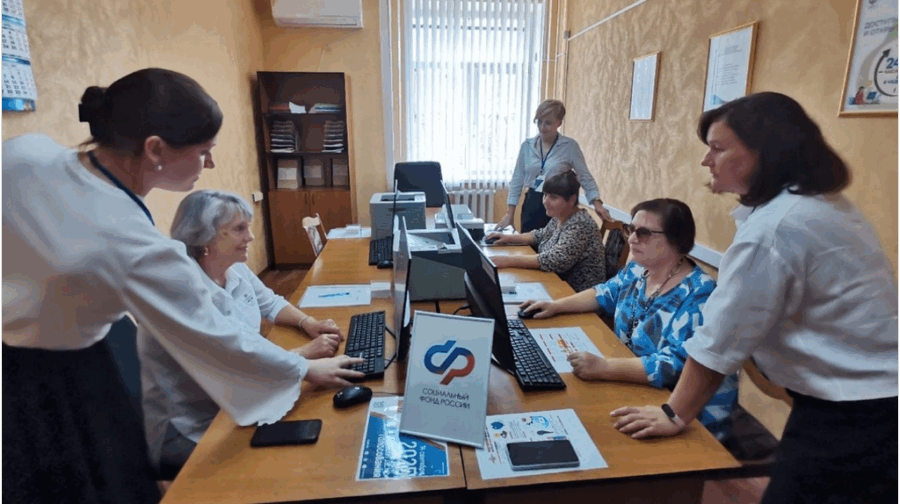 В Брянской области Центры общения пенсионеров посетили свыше 20 тысяч человек