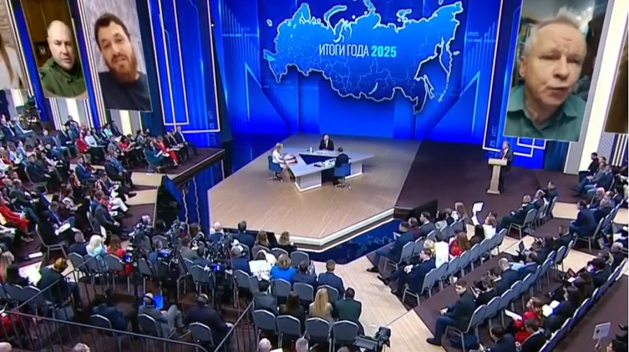 Путин призвал активнее продвигать семейные ценности