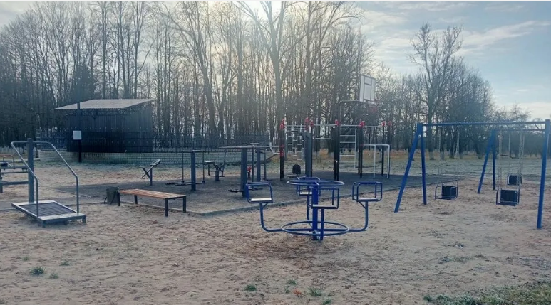 В поселке Красная Гора Брянщины  благоустроили парк