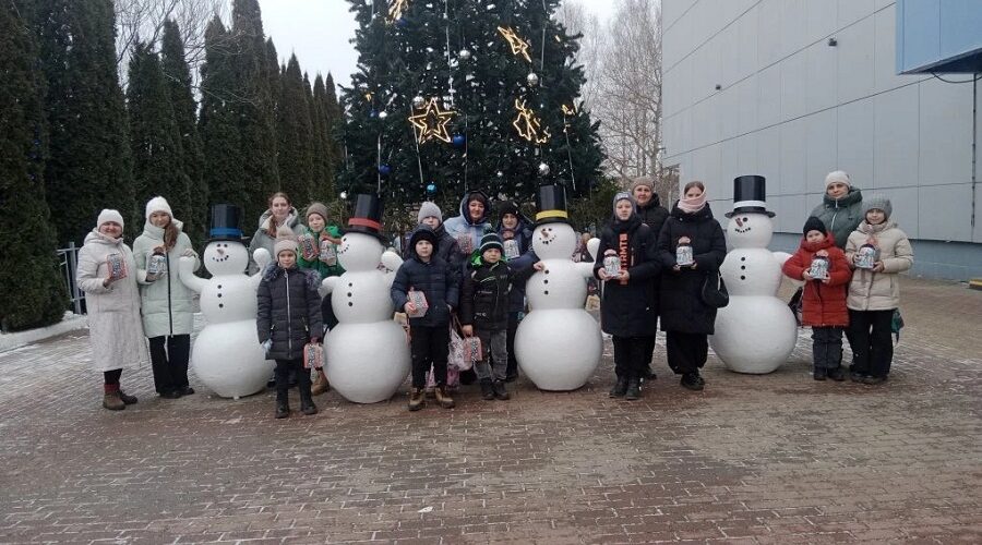 Злынковские ребята побывали на профсоюзной елке