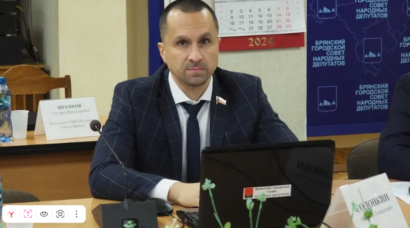 Директор Брянского училища Алексей Солонкин говорил о прямой линии