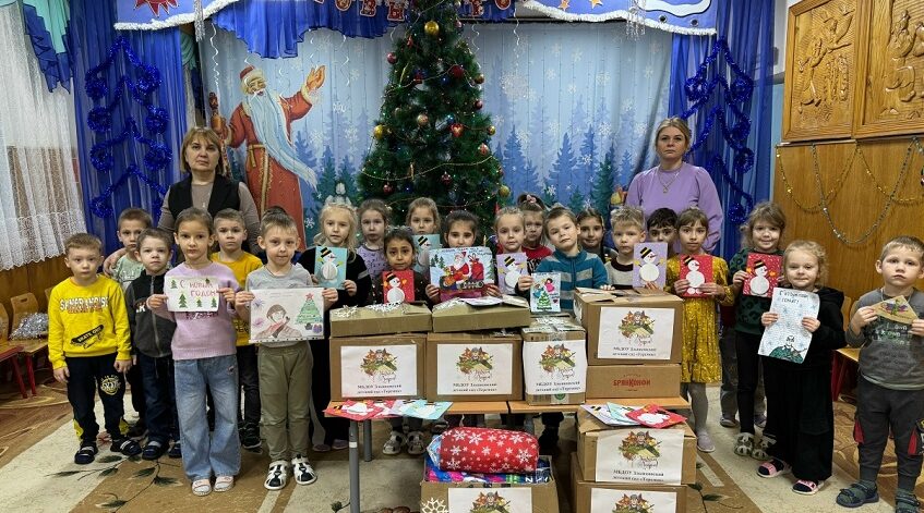 Акция «Посылка солдату» от злынковских  дошколят в честь Нового года