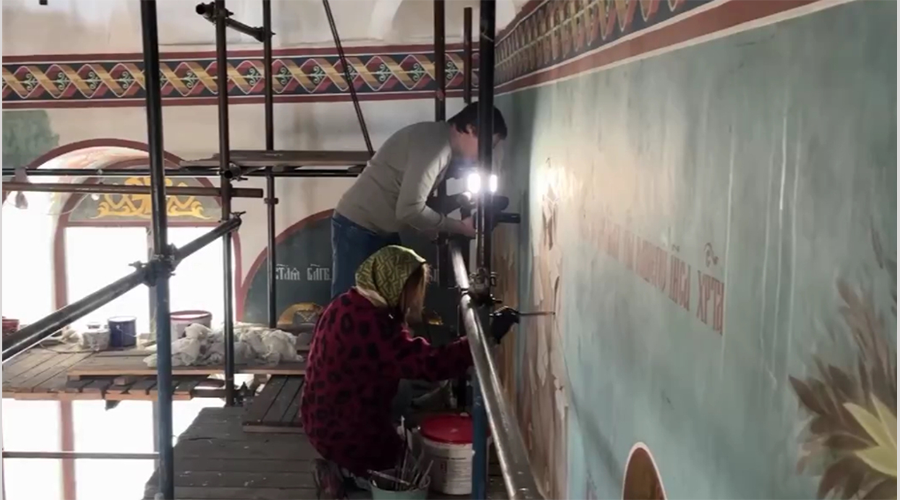 В Брянске внутренние своды монастыря распишут новыми образами святых